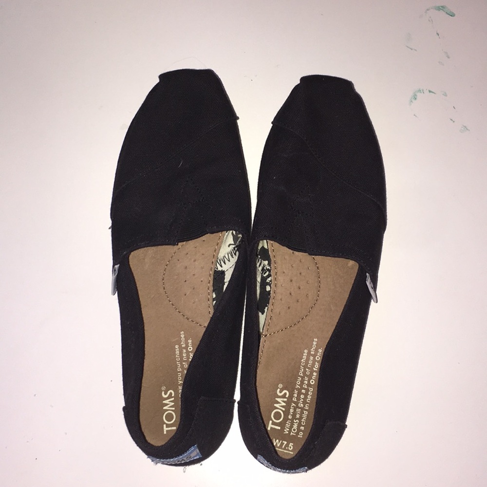 Toms